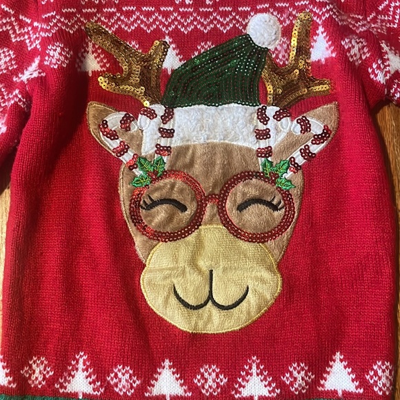 Ugly sweater - Picture 2 of 7